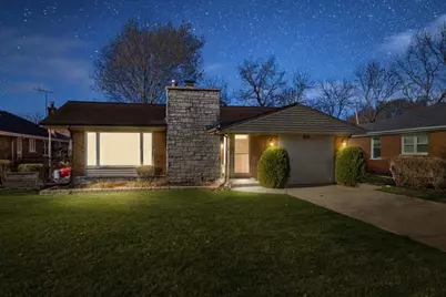 402 S Na Wa Ta Avenue, Mount Prospect, IL 60056 - Photo 2