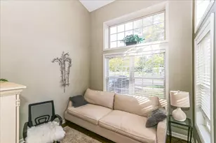 1521 Brittania Way, Roselle, IL 60172 - Photo 4