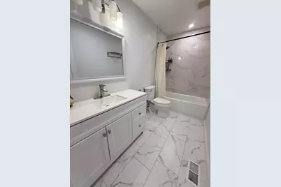 219 Pinewood Lane, Bloomingdale, IL 60108 - Photo 22
