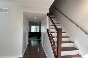 219 Pinewood Ln, Bloomingdale, IL 60108 - Photo 14