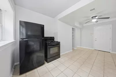 7932 S Kingston Avenue, Chicago, IL 60617 - Photo 36