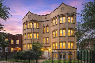 7932 S Kingston Ave, Chicago, IL 60617 - Photo 1