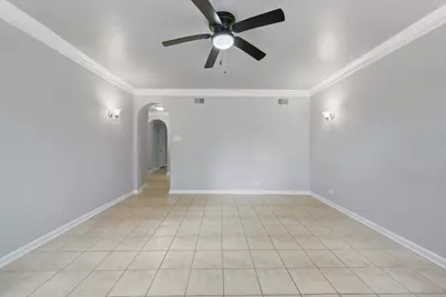 7932 S Kingston Avenue, Chicago, IL 60617 - Photo 34