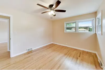 8022 Keeler Avenue, Skokie, IL 60076 - Photo 30