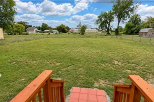 205 W Hoffman St, Irvington, IL 62848 - Photo 16