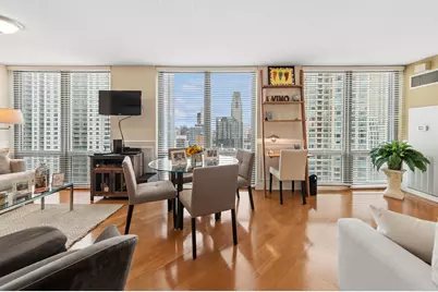 2 E Erie Street #3310, Chicago, IL 60611 - Photo 10