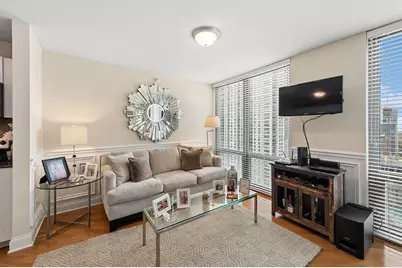 2 E Erie Street #3310, Chicago, IL 60611 - Photo 4