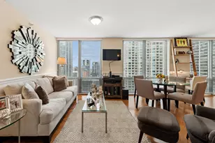 2 E Erie St, Chicago, IL 60611 - Photo 6