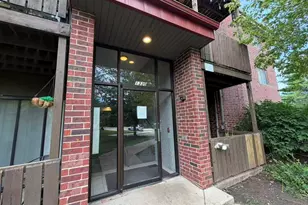 1330 Brook St, Saint Charles, IL 60174 - Photo 2