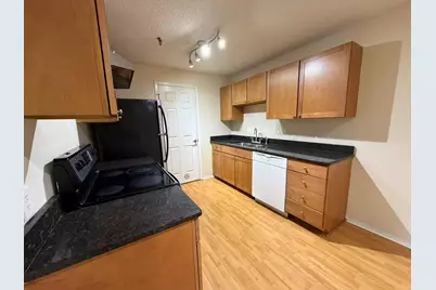 1330 Brook Street #F, Saint Charles, IL 60174 - Photo 6