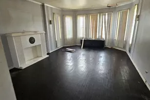 619 E 102nd Pl, Chicago, IL 60628 - Photo 4