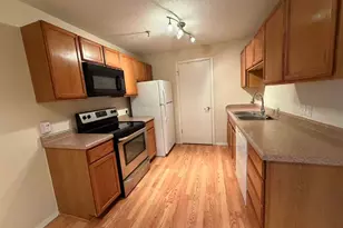 1320 Brook St, Saint Charles, IL 60174 - Photo 10