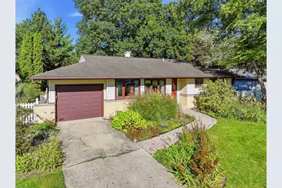 540 Edgewood Lane, Elk Grove Village, IL 60007 - Photo 2
