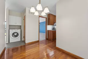 540 Edgewood Ln, Elk Grove Village, IL 60007 - Photo 10