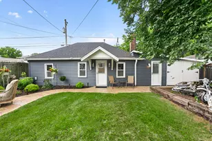 1337 Henry St, Des Plaines, IL 60016 - Photo 1