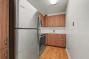 1700 E 56th St, Chicago, IL 60637 - Photo 6