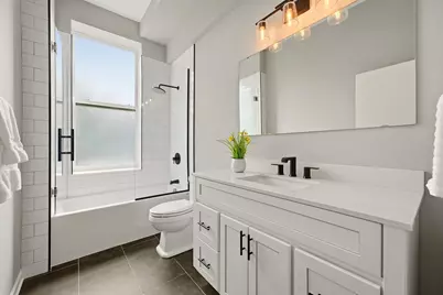 1500 W School Street #2, Chicago, IL 60657 - Photo 16