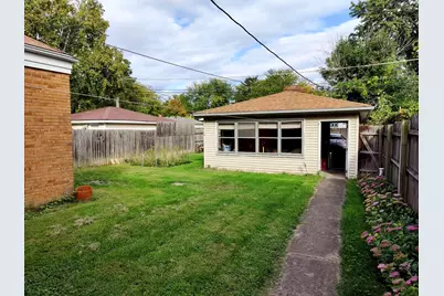 200 Earl Avenue, Joliet, IL 60436 - Photo 4