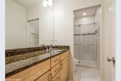 7209 N Oakley Avenue, Chicago, IL 60645 - Photo 8