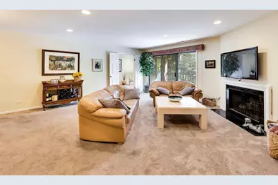 3 The Court Of Harborside Court #208, Northbrook, IL 60062 - Photo 4