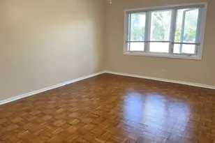 9605 S Komensky Ave, Oak Lawn, IL 60453 - Photo 8