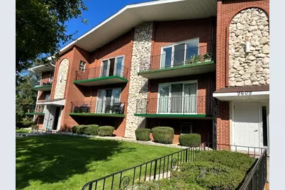9605 S Komensky Avenue #202, Oak Lawn, IL 60453 - Photo 1