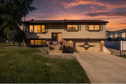 1138 Timber Lane, Darien, IL 60561 - Photo 4