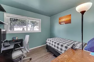 741 Surrey Dr, Streamwood, IL 60107 - Photo 10
