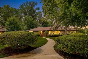 254 Wing Park Blvd, Elgin, IL 60123 - Photo 2