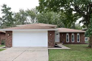 5 Lakewood Ct, Park Forest, IL 60466 - Photo 1