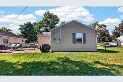 1121 N State Street, Bloomington, IL 61701 - Photo 28