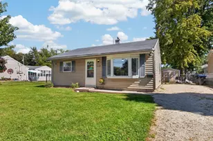 1121 N State St, Bloomington, IL 61701 - Photo 24