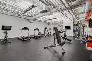1800 W Grace St, Chicago, IL 60613 - Photo 12