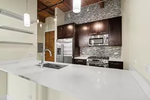 1800 W Grace St, Chicago, IL 60613 - Photo 4