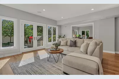 5153 Farwell Avenue, Skokie, IL 60077 - Photo 14