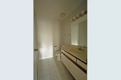 238 Green Knoll Lane #238, Streamwood, IL 60107 - Photo 12