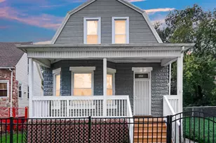135 W 109th Pl, Chicago, IL 60628 - Photo 2