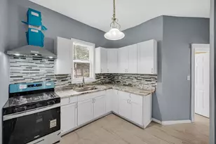 135 W 109th Pl, Chicago, IL 60628 - Photo 8