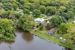 1930 Bittersweet Dr, Saint Anne, IL 60964 - Photo 38