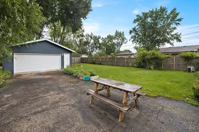 390 Larkdale Row, Wauconda, IL 60084 - Photo 18