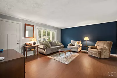 390 Larkdale Row, Wauconda, IL 60084 - Photo 4