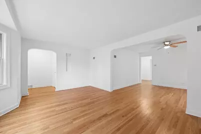 2114 N 74th Avenue, Elmwood Park, IL 60707 - Photo 4