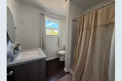 930 W Park Avenue, Joliet, IL 60436 - Photo 12
