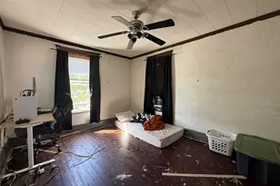 930 W Park Ave, Joliet, IL 60436 - Photo 10