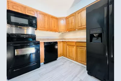 520 Biesterfield Road #117, Elk Grove Village, IL 60007 - Photo 8
