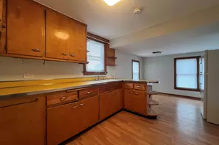 6848 W 96th St, Oak Lawn, IL 60453 - Photo 10