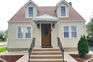 6848 W 96th St, Oak Lawn, IL 60453 - Photo 1