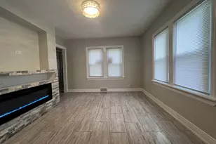 6848 W 96th St, Oak Lawn, IL 60453 - Photo 2