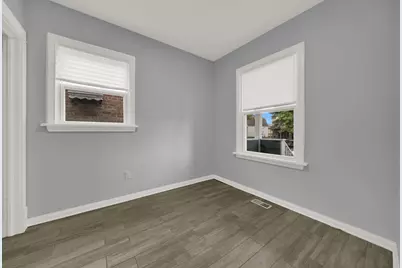 3805 W 63rd Place, Chicago, IL 60629 - Photo 14