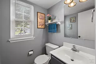 930 Ridgewood Dr, Cary, IL 60013 - Photo 8